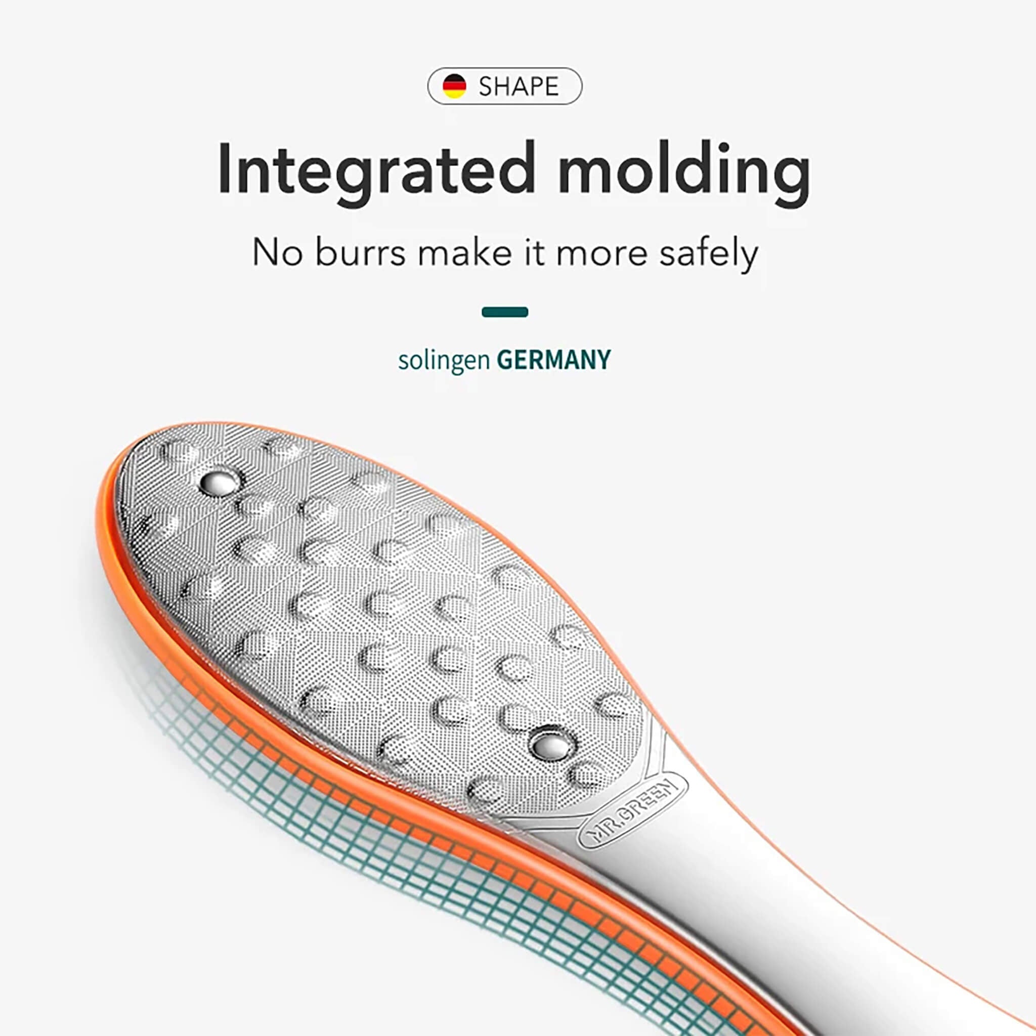Râpe de pieds MR.GREEN à moulage intégré sans bavures, plaques inox nickelées; usage sûr et hygiénique, double face.